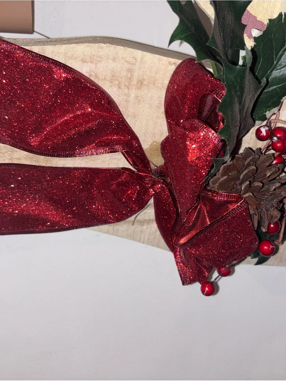 Home Holiday Red Glitter Ribbon Bunny Wall Accent